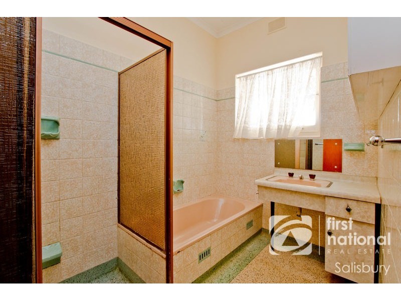 13 Theta Street, Salisbury SA 5108