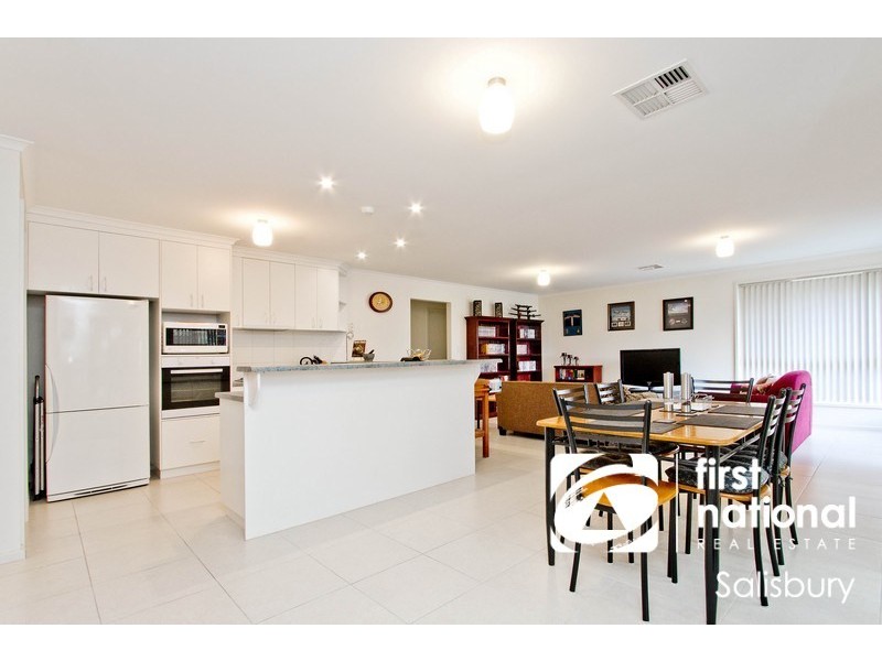 10 Camelot Drive, Blakeview SA 5114