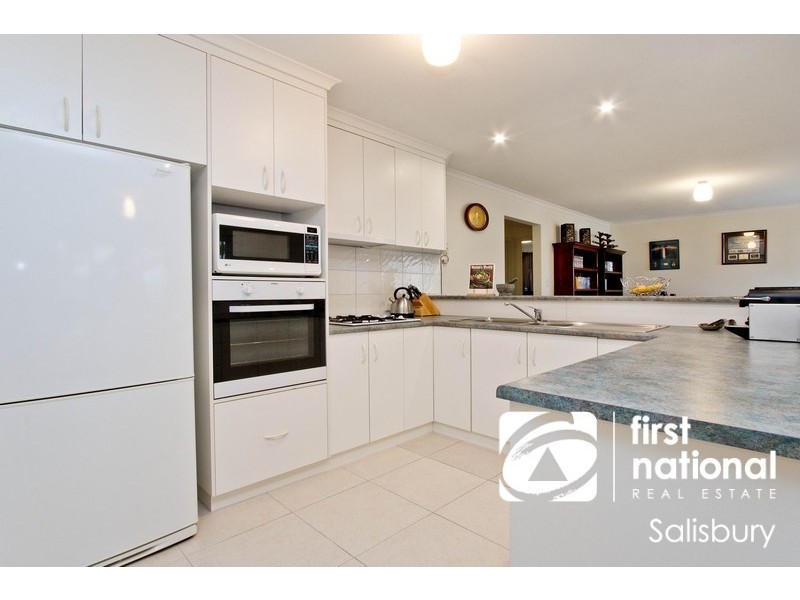 10 Camelot Drive, Blakeview SA 5114