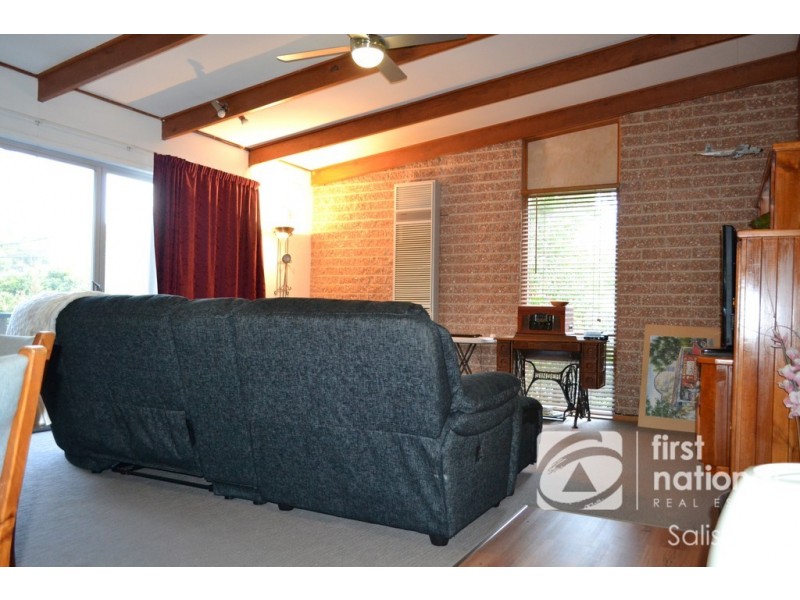 82 Valley View Drive, Highbury SA 5089