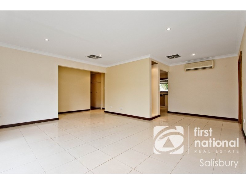 8 Brabham Crescent, Gulfview Heights SA 5096