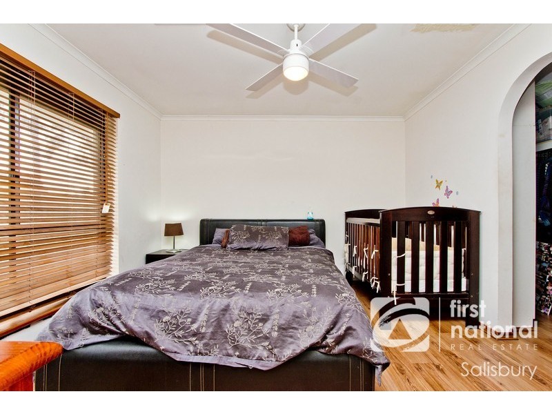 18 Swallow Crescent, Parafield Gardens SA 5107