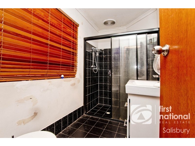 18 Swallow Crescent, Parafield Gardens SA 5107