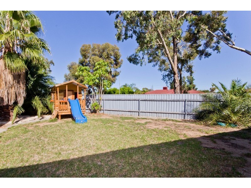 1 Chard Court, Parafield Gardens SA 5107
