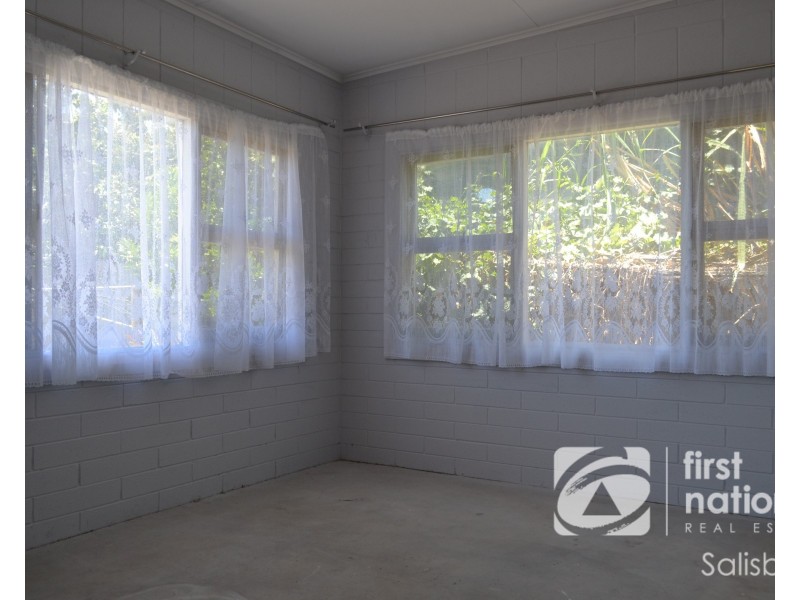 8 Chapman Road, Mansfield Park SA 5012