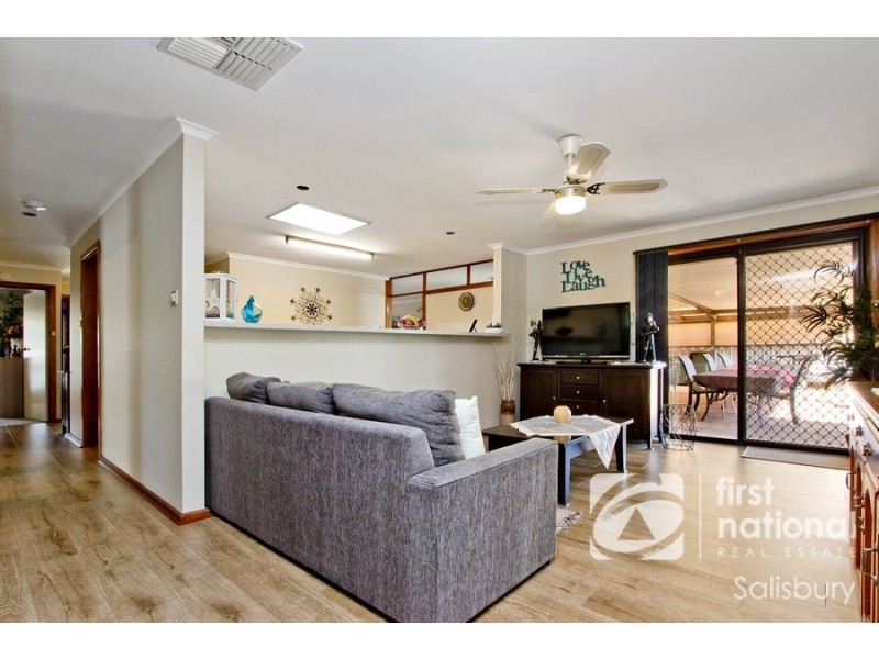 17 Grevillia Drive, Parafield Gardens SA 5107