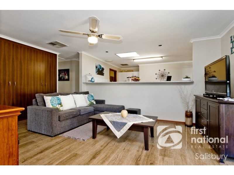 17 Grevillia Drive, Parafield Gardens SA 5107