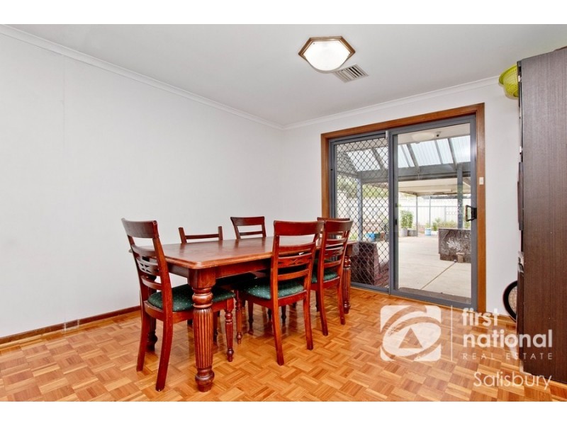 32 Hilditch Drive, Green Fields SA 5107