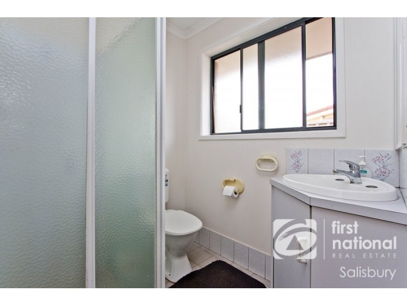 32 Hilditch Drive, Green Fields SA 5107