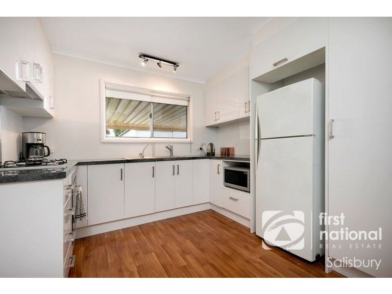 30 Dansie Crescent, Brahma Lodge SA 5109