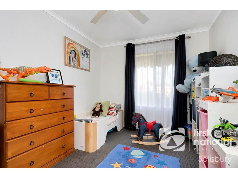30 Dansie Crescent, Brahma Lodge SA 5109