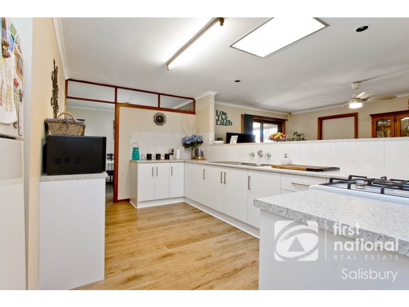 17 Grevillia Drive, Parafield Gardens SA 5107