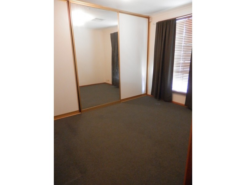 8 Elder Court, Paralowie SA 5108