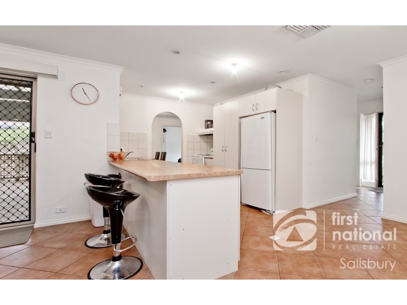 5 Kingswood Crescent, Paralowie SA 5108