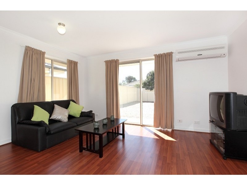 2/245 Kings Road, Paralowie SA 5108