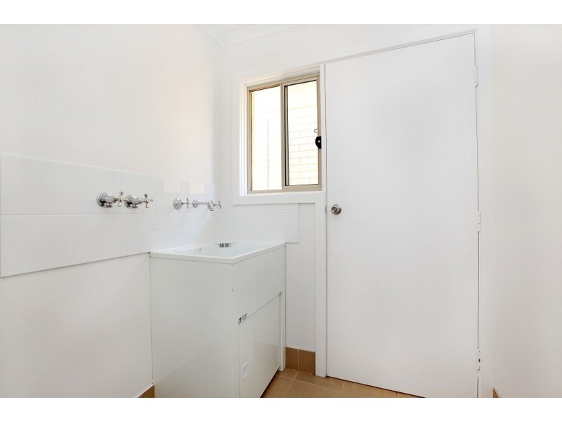 2/245 Kings Road, Paralowie SA 5108