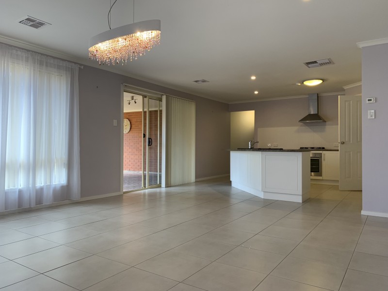 4 Wood Street, Parafield Gardens SA 5107