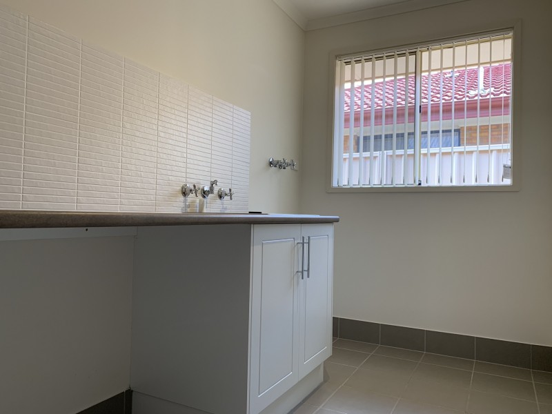 4 Wood Street, Parafield Gardens SA 5107