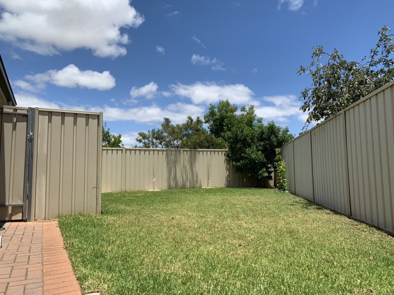 4 Wood Street, Parafield Gardens SA 5107