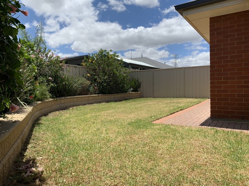 4 Wood Street, Parafield Gardens SA 5107