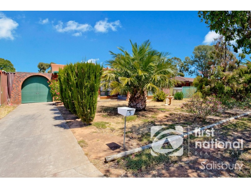 5 Woolaston Road, Salisbury Downs SA 5108
