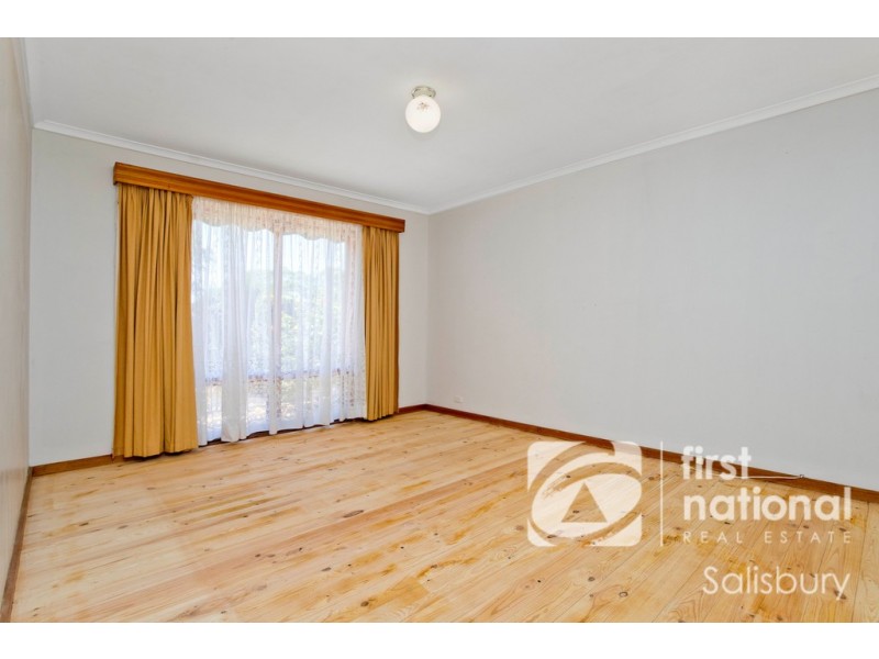 5 Woolaston Road, Salisbury Downs SA 5108