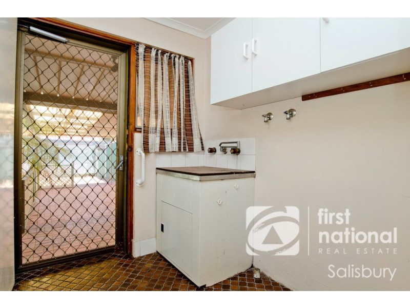 5 Woolaston Road, Salisbury Downs SA 5108