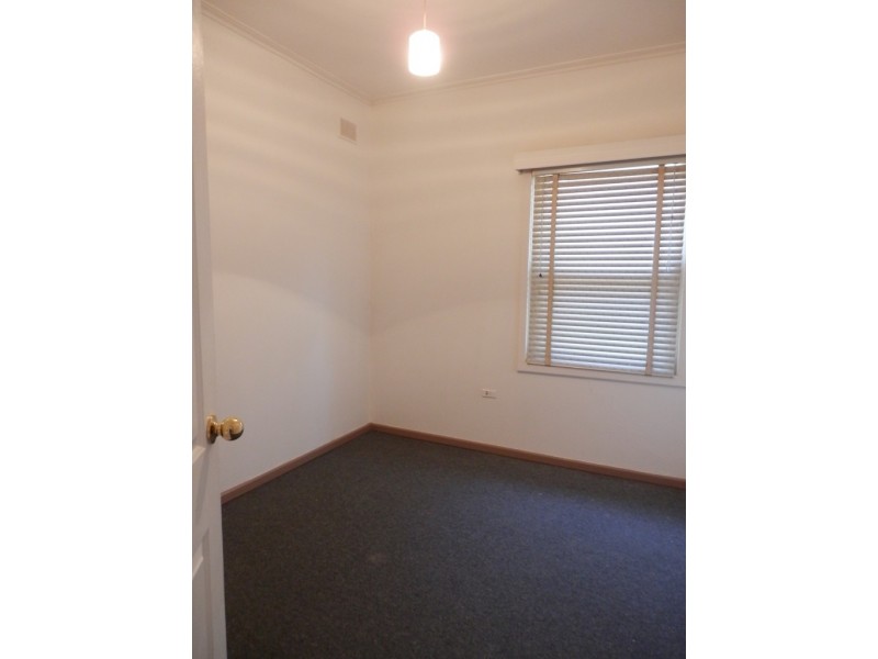 25 Siddall Road, Elizabeth Vale SA 5112