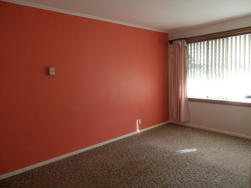 13 Trembath Road, Elizabeth Vale SA 5112