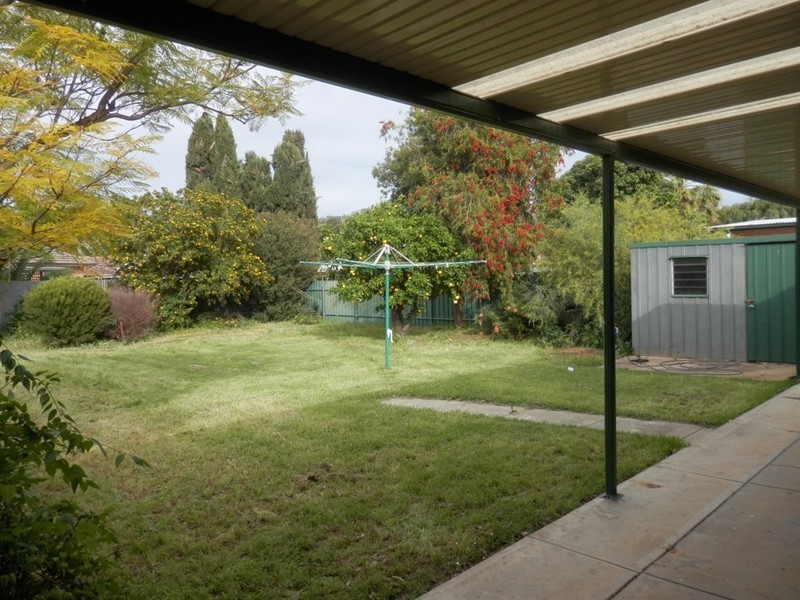 13 Trembath Road, Elizabeth Vale SA 5112