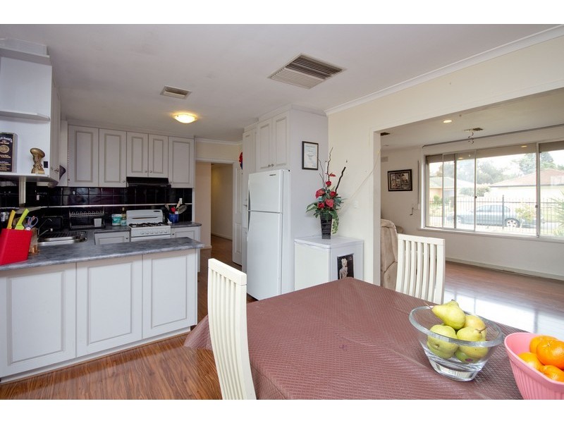 16 Carlow Street, Salisbury Downs SA 5108