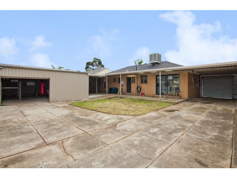 16 Carlow Street, Salisbury Downs SA 5108