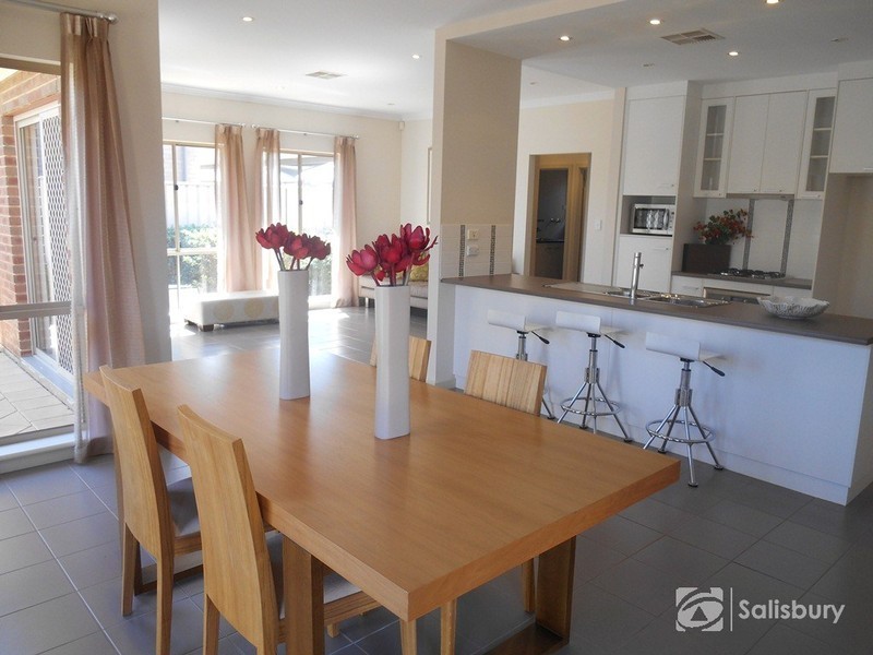11 The Boulevard, Parafield Gardens SA 5107
