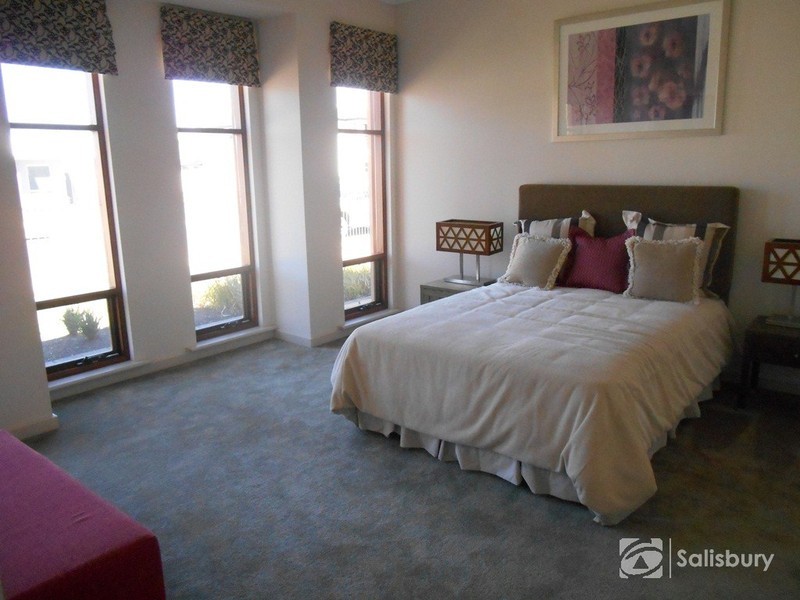 11 The Boulevard, Parafield Gardens SA 5107