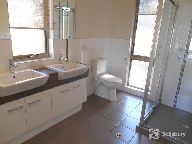11 The Boulevard, Parafield Gardens SA 5107