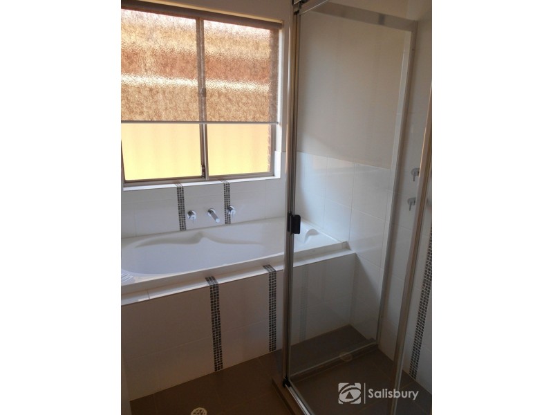 11 The Boulevard, Parafield Gardens SA 5107