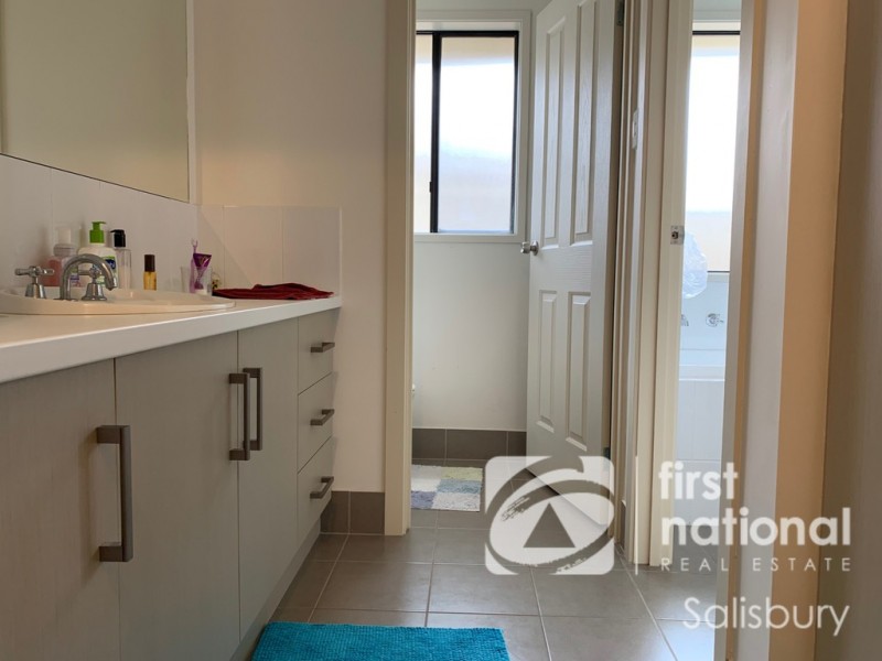 2 Oaks Court, Parafield Gardens SA 5107