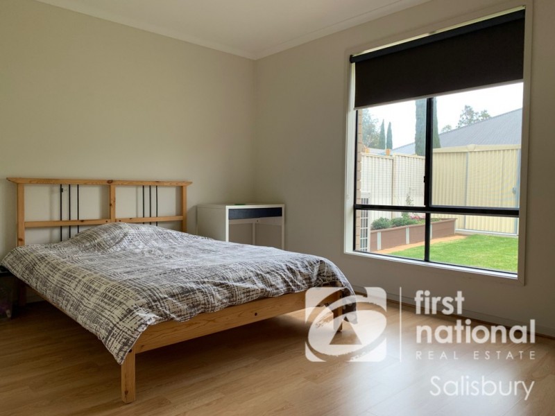 2 Oaks Court, Parafield Gardens SA 5107