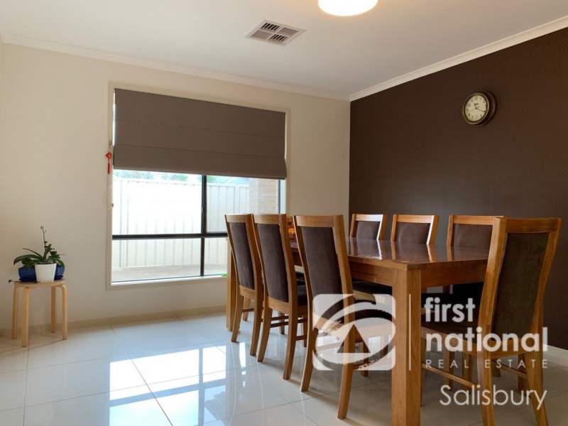 2 Oaks Court, Parafield Gardens SA 5107