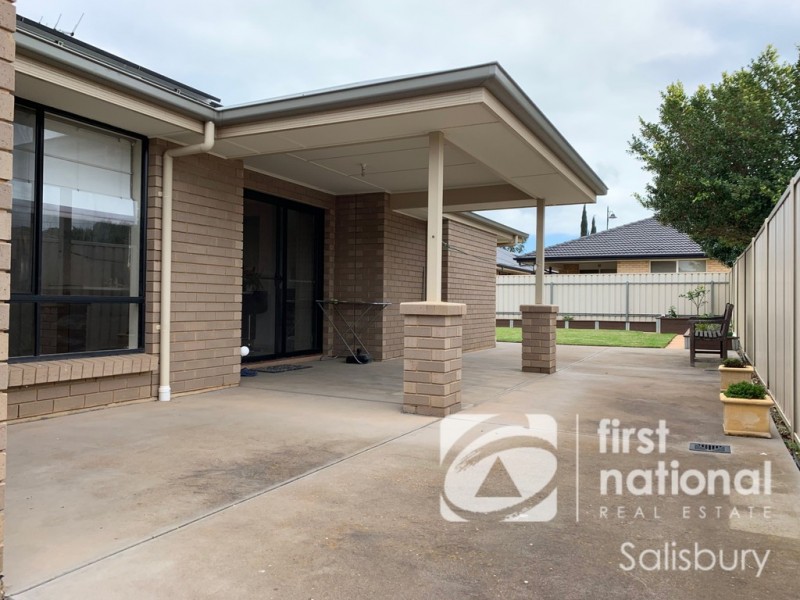 2 Oaks Court, Parafield Gardens SA 5107