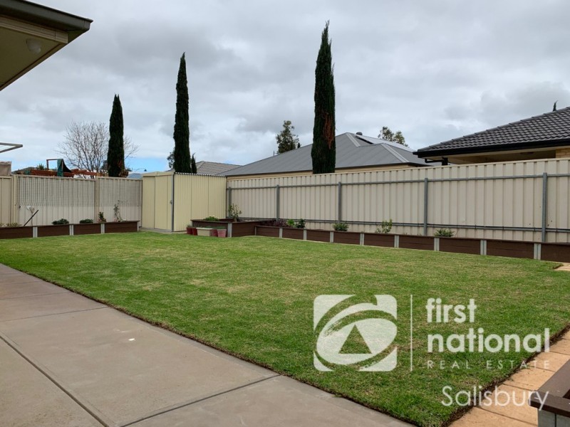 2 Oaks Court, Parafield Gardens SA 5107