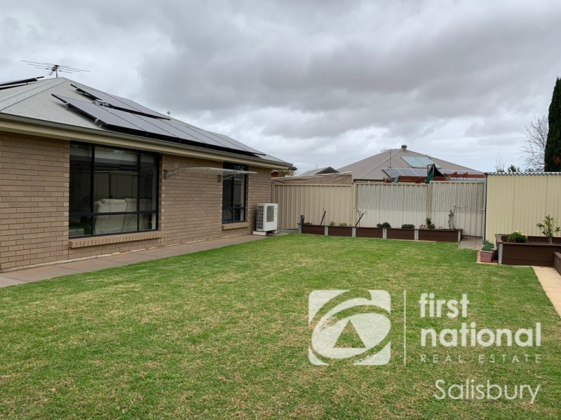 2 Oaks Court, Parafield Gardens SA 5107