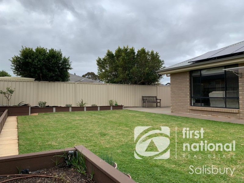 2 Oaks Court, Parafield Gardens SA 5107