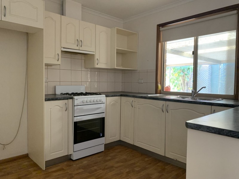32 McLean Court, Andrews Farm SA 5114