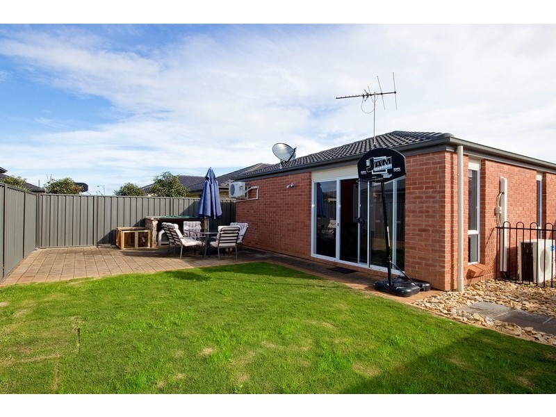 18 Ontario Crescent, Andrews Farm SA 5114