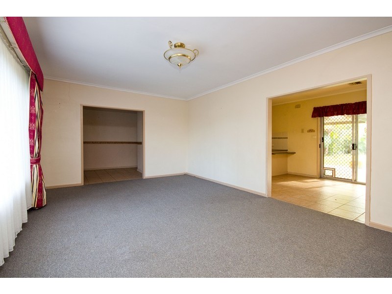 11 Carlow Street, Salisbury Downs SA 5108