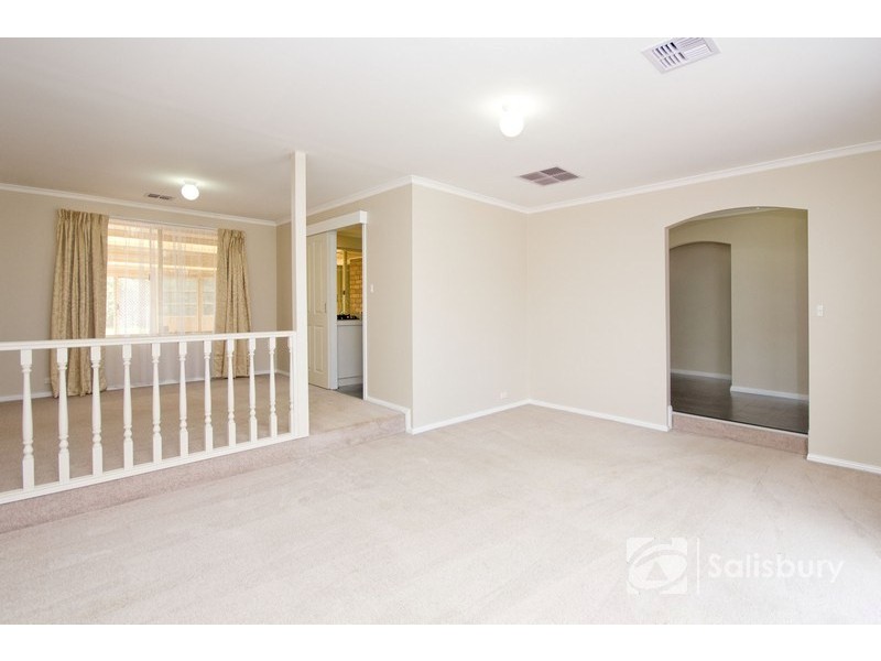 10 Dotterel Court, Wynn Vale SA 5127