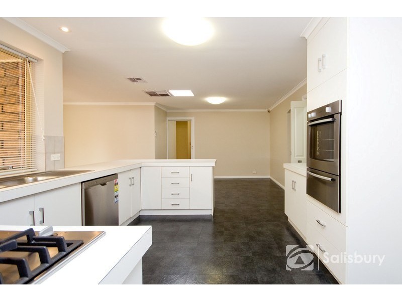 10 Dotterel Court, Wynn Vale SA 5127