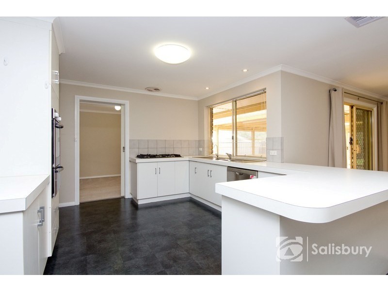 10 Dotterel Court, Wynn Vale SA 5127