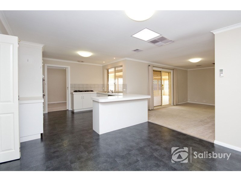 10 Dotterel Court, Wynn Vale SA 5127